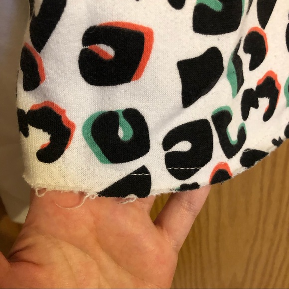 ✨2/$15-Genetic Apparel Cropped Sweater - Picture 7 of 14